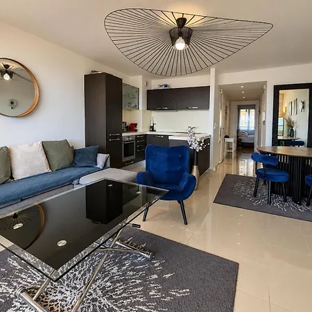 Victoria Palace Apartment Antibes
